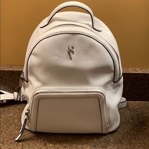NWOT: Simply Vera White Backpack